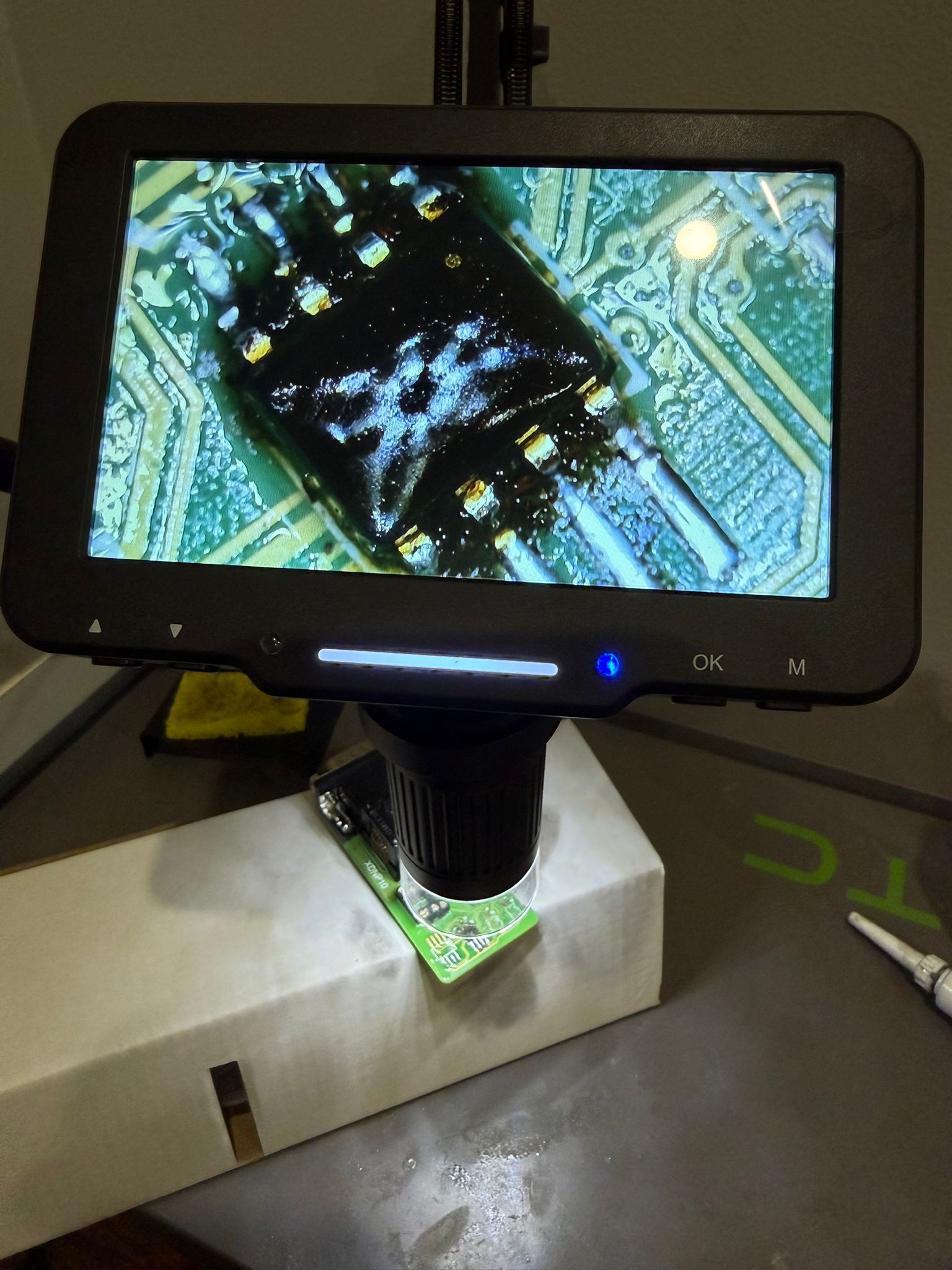 Microscope diagnostics